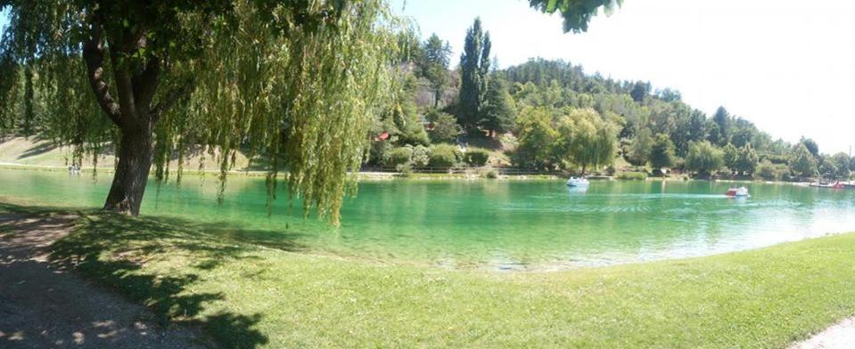 Tres Bel Appartement Avec Piscine Digne-les-Bains Zewnętrze zdjęcie